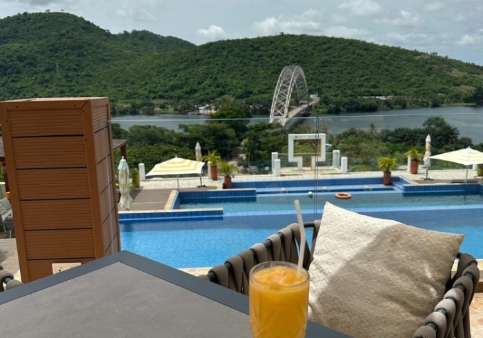 Akosombo New Year Tour