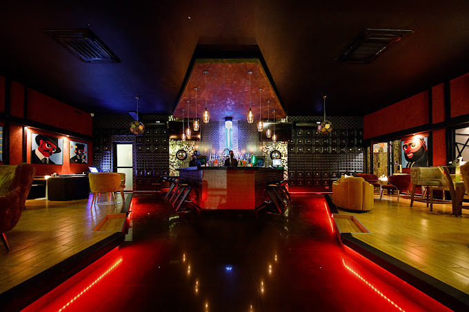 Level Up Lounge