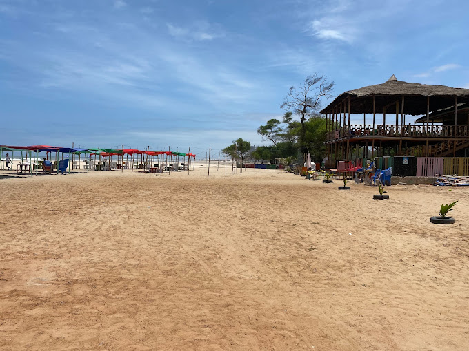 Laboma Beach Resort